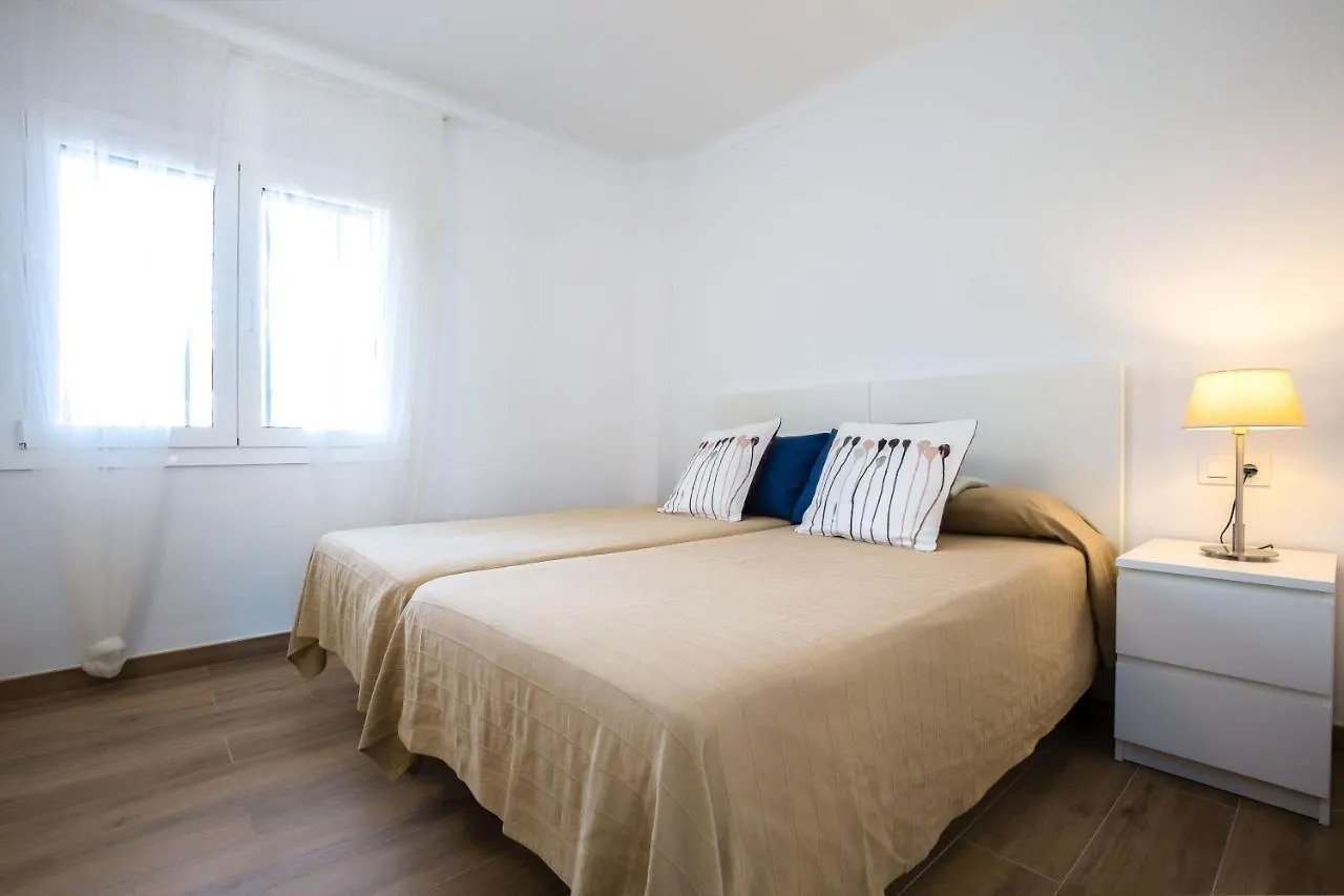 The Beach Roses Apartment